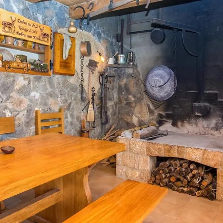 Vip Luxury With A Heated Pool And Jacuzzi-granny's Gold